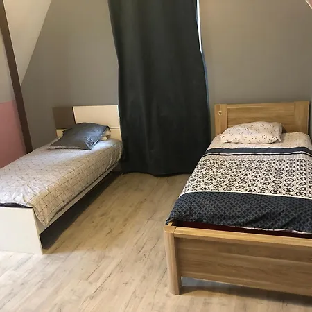 3 St Quentin Вилла